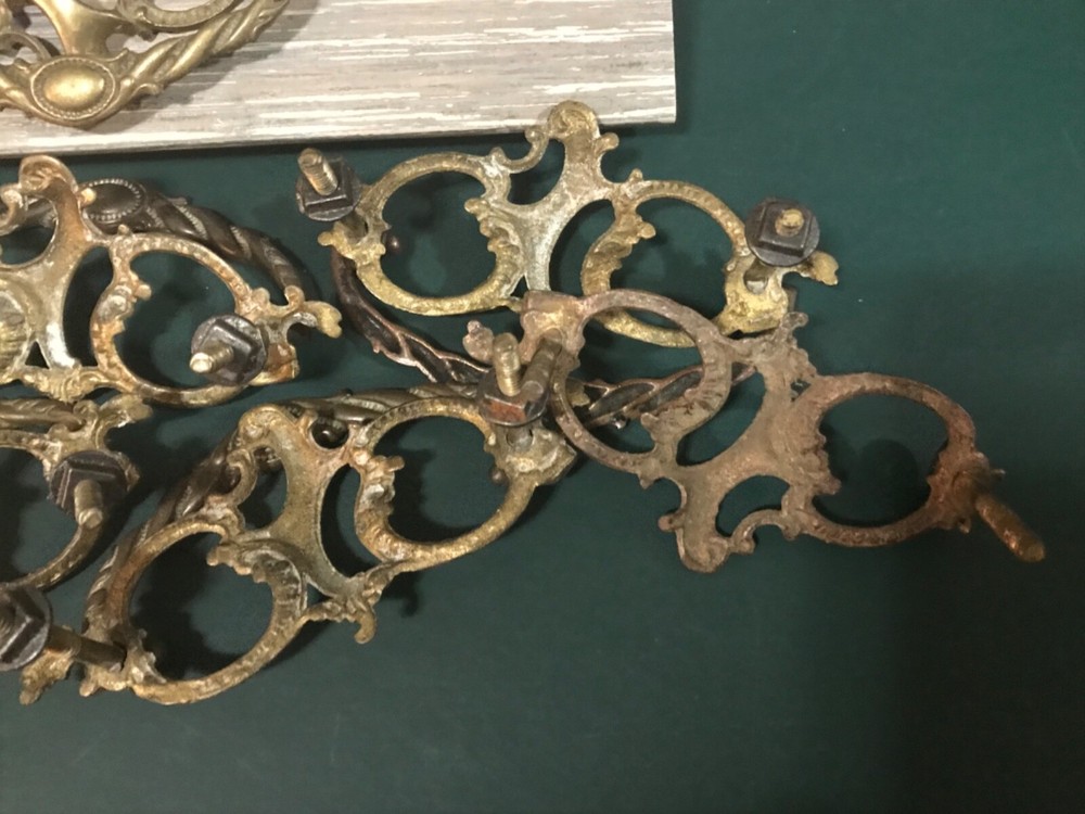 Extremely RARE VICTORIAN SET “SUPER ORNATE’”Original FANCY Priced per pull.