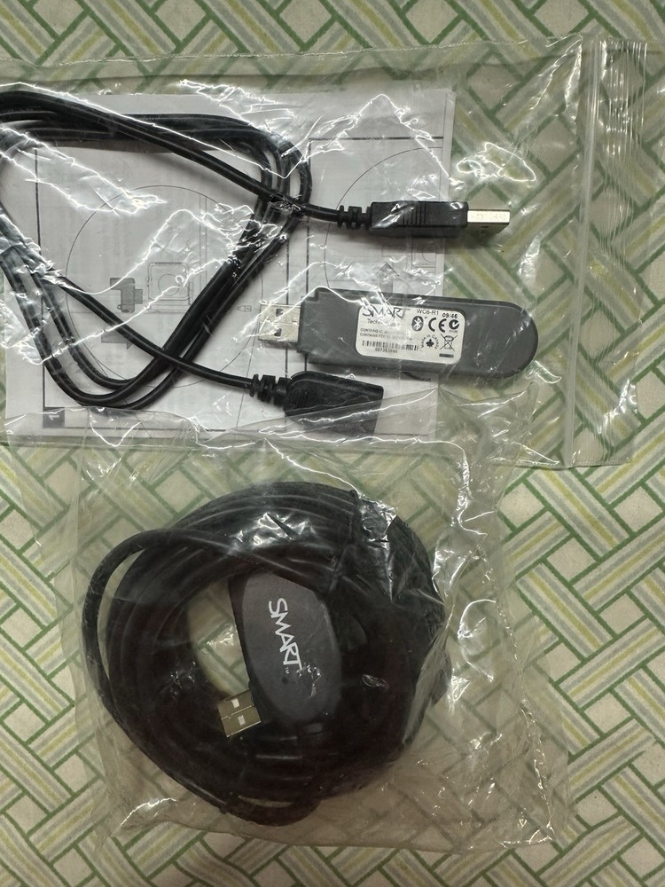 SMART WC6-R1 Bluetooth Adapter + USB 2.0 Active Repeater Cable SMART Board SB660