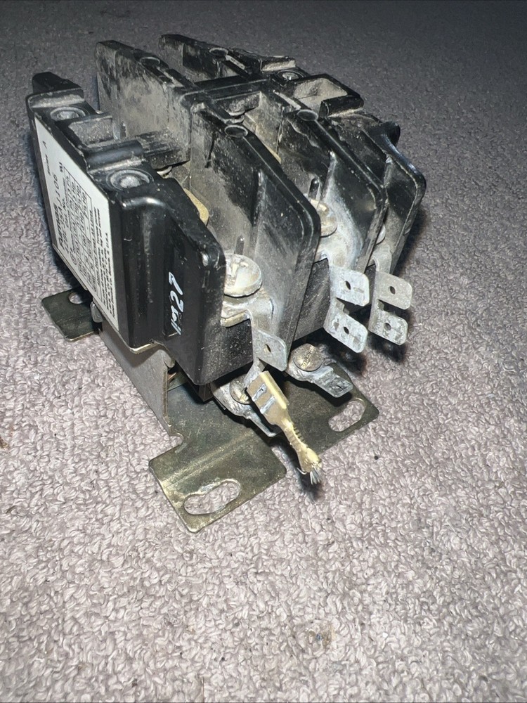 FURNAS 42BE35AJ106 - Definite Purpose Contactor