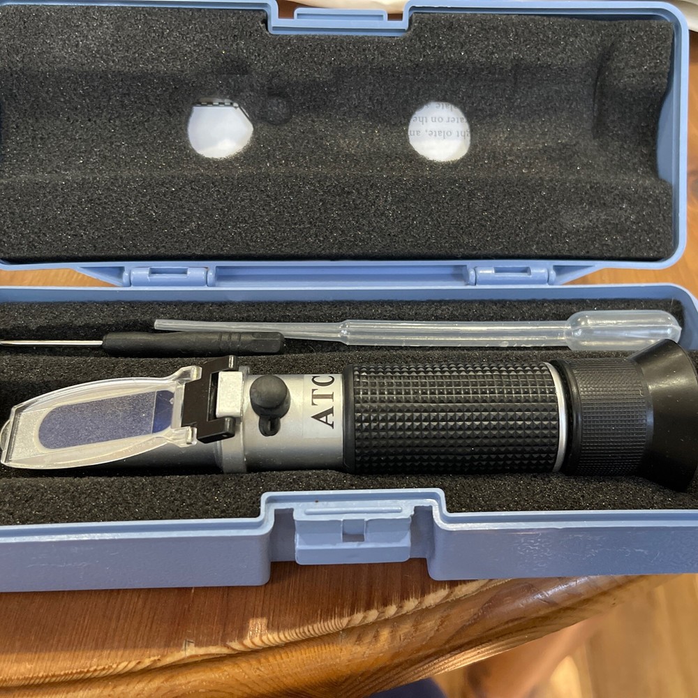 Brix Portable HP-BR1-US1 Refractometer; Gently Used Once For HS Science Project