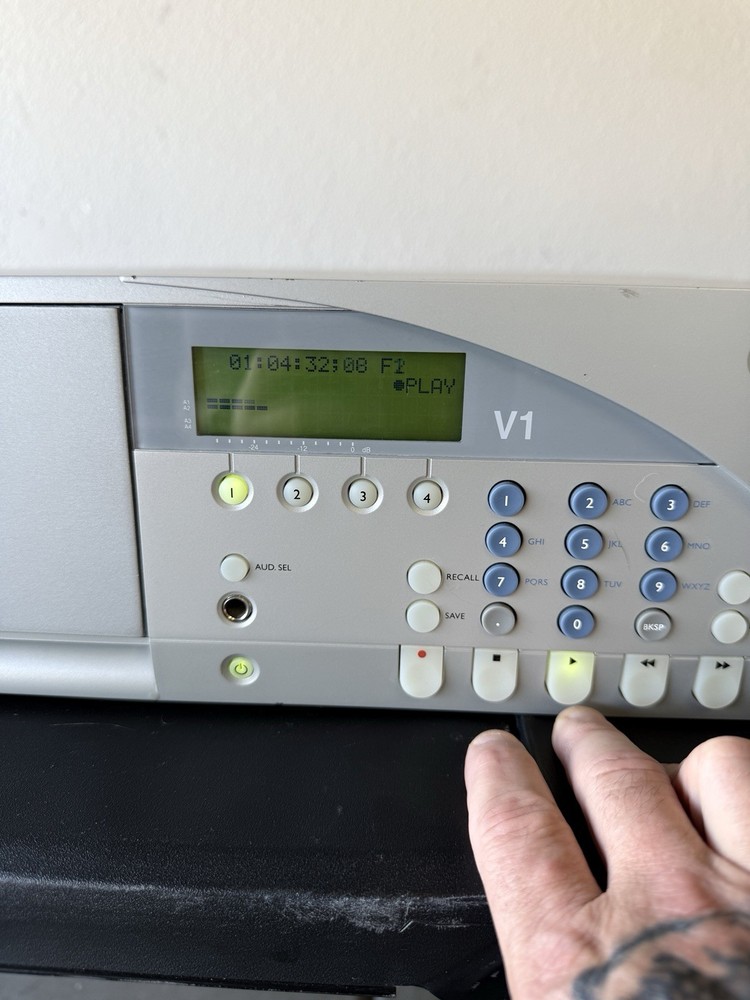 Doremi Labs V1-402 Video Server – Tested Working Broadcast Player
