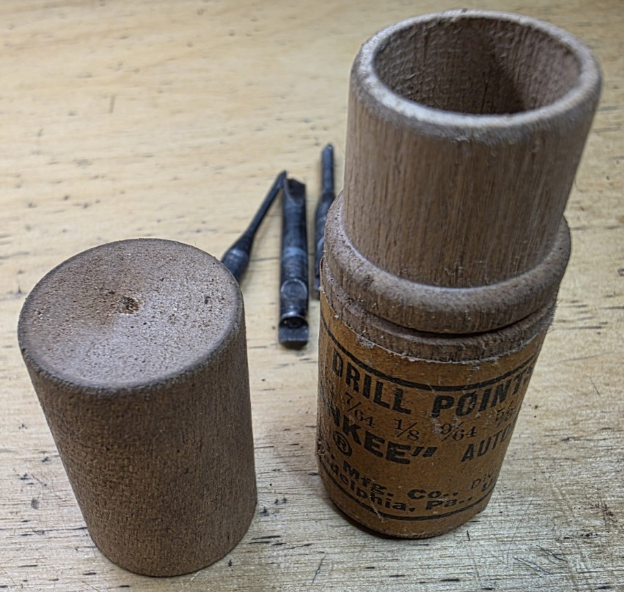 4 Yankee Drill Points in a Cork Case