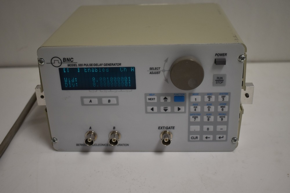 BNC Berkeley Nucleonics Corp 555 PULSE / DELAY GENERATOR (VWD70)