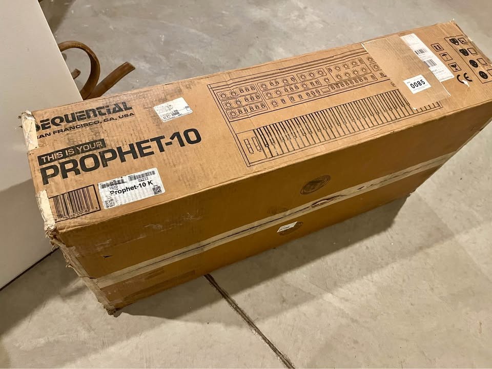 Sequential Prophet 10 analog poly synth IN BOX barely used