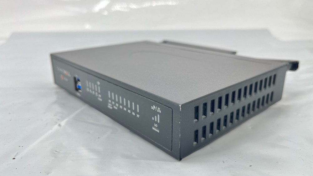 SonicWALL TZ370W APL57-101 Network Security Appliance Firewall