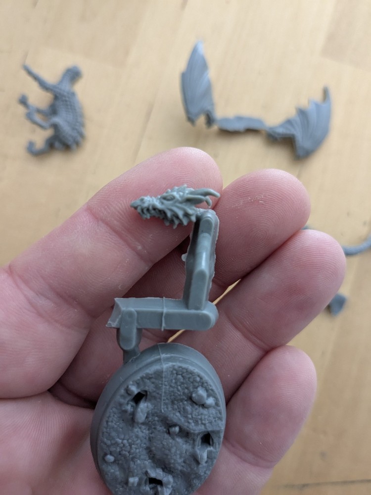 Reaper Bones Young Dragon