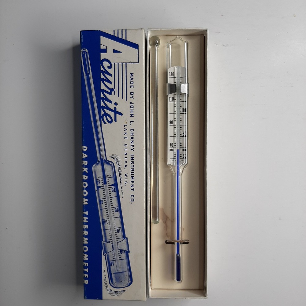 Acurite Darkroom Thermometer in Original Box Chaney Instruments Untested ZA8