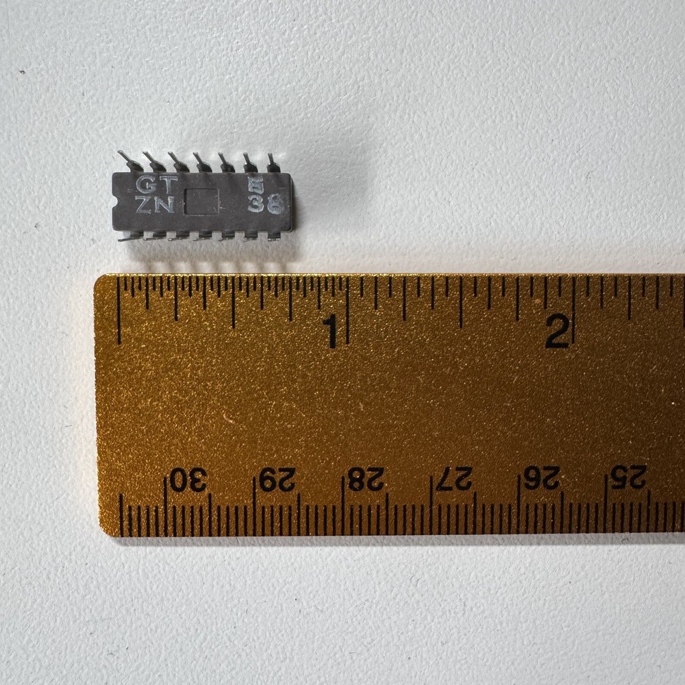 HP / AGILENT 1820-1407 integrated circuit ic