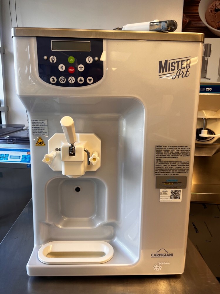 Soft Serve Ice Cream - Mister Art