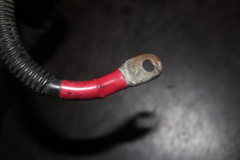 2001 Harley-Davidson Electra Glide POSITIVE CABLE