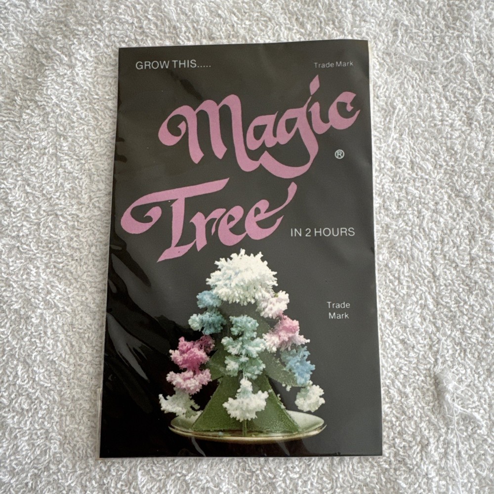 Magic Tree - Growing Magic Artificial Christmas Tree Crystal - NEW NOS
