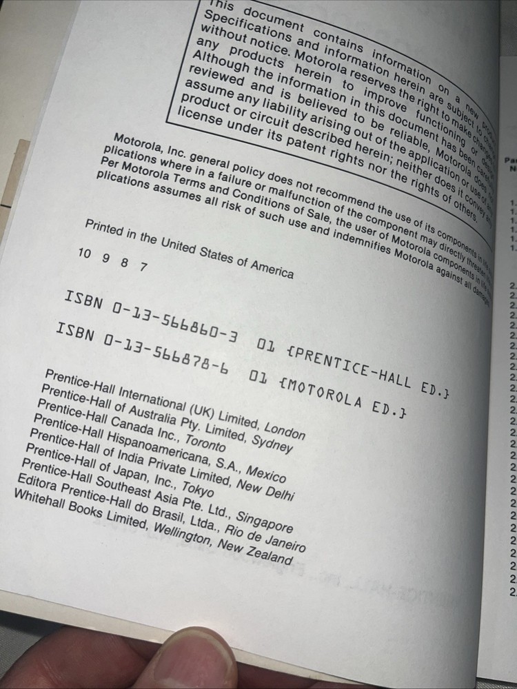MC68020 32-Bit Microprocessor User's Manual Second Edition VTG 1985 Motorola