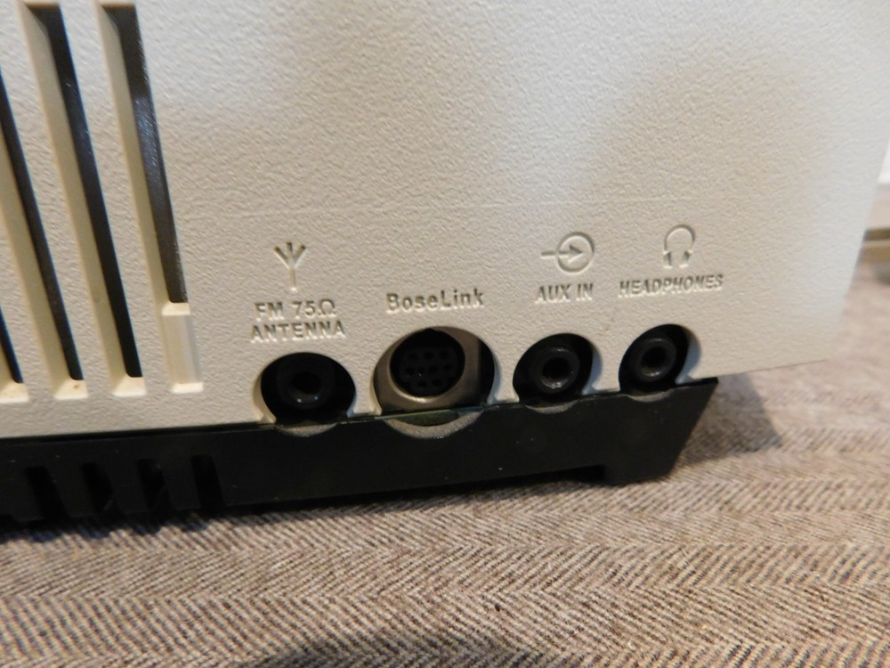 Bose Radio AWRCC2 With CD Player & Remote