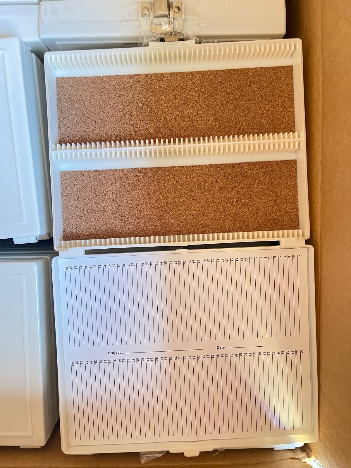 USED PREMIERE MICROSCOPE SLIDE BOX CASE STORAGE HOLDS 100 SLIDES(G)