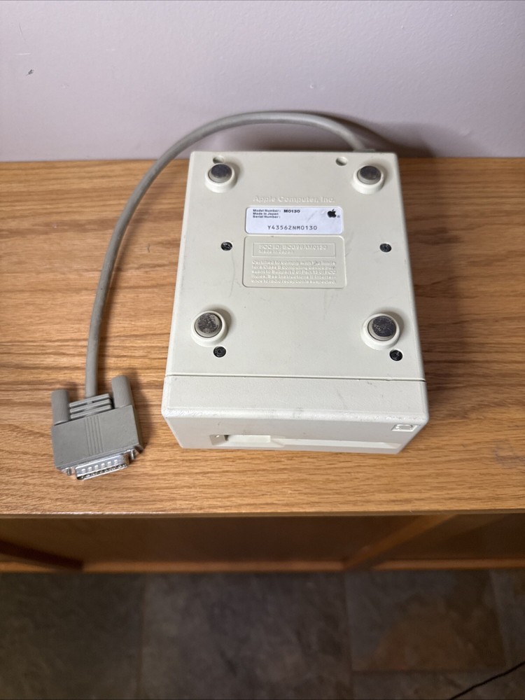 Apple M0130 400k External Drive | Cleaned | Tested | READ DESCRIPTION