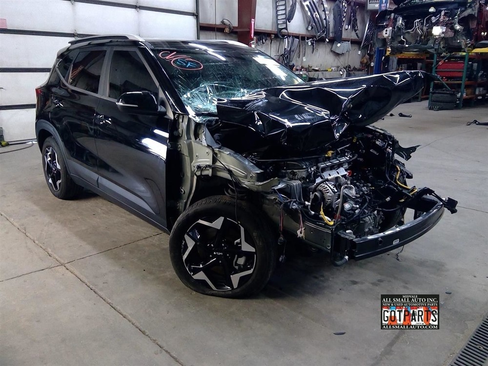 Camera/Projector Camera Windshield Mounted Fits 24 SELTOS 211256