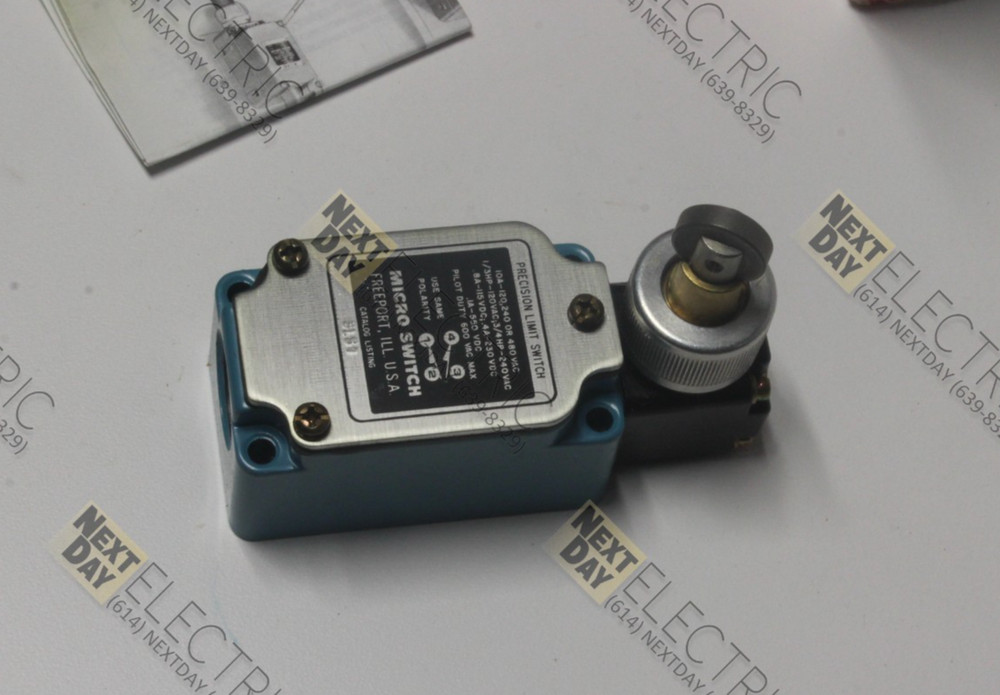 Micro Switch, 3LS1, Honeywell Plug In 200LS Precision Limit Switch Roller w Box