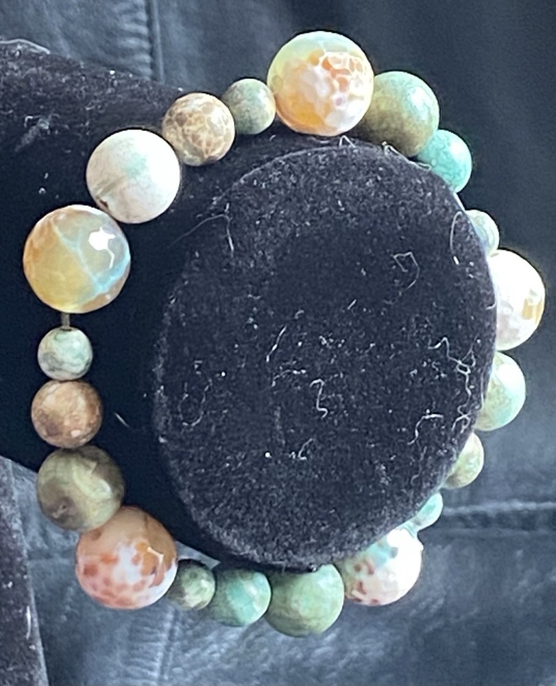 Handmade Peacock Agate & Dyed Agate Bracelet