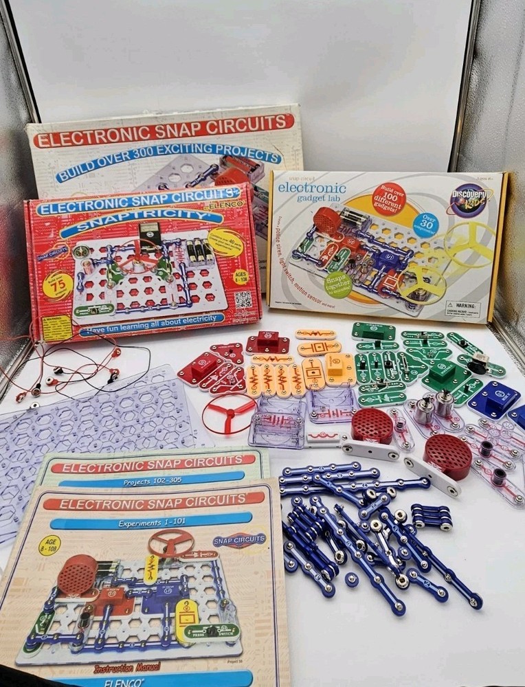 Snap Circuits PRO SC-300 Electronics Kit – STEM Toy - Used With Many Extras