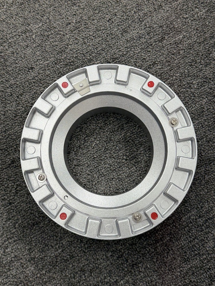 Aputure Light Dome SE Softbox - 16-Sided modifier with a 33.5" Diameter