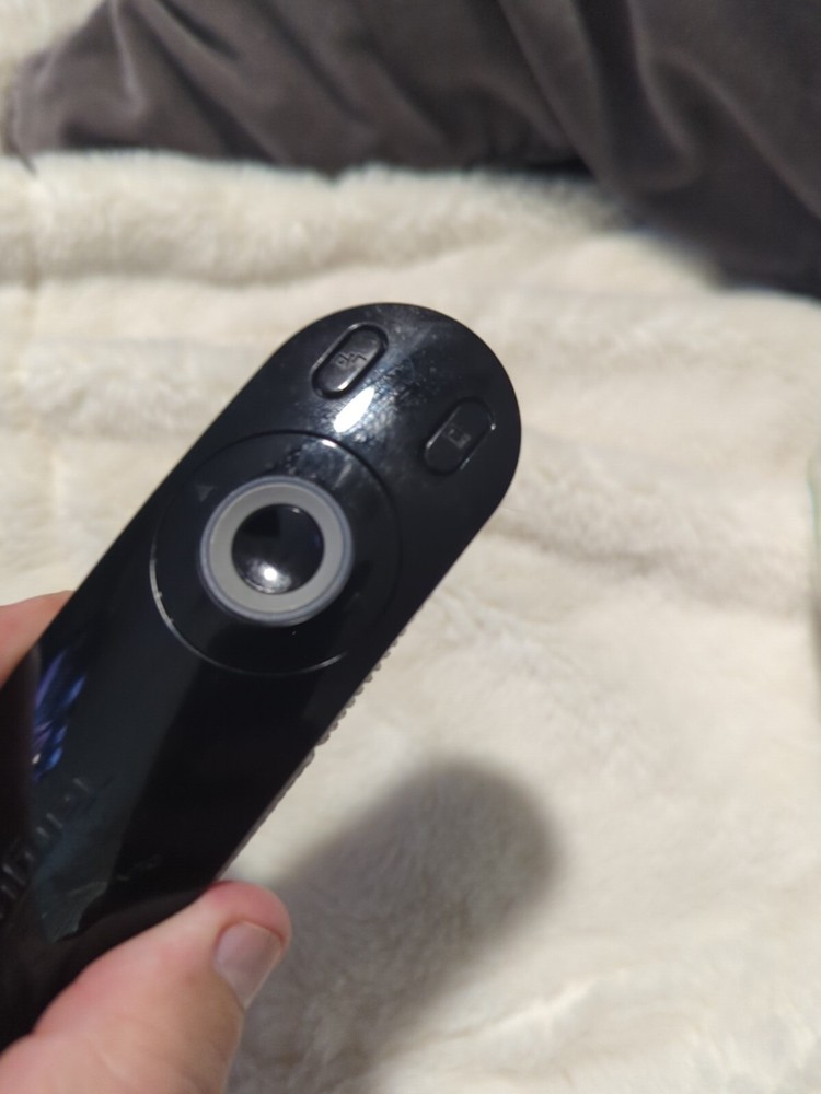 Targus AMP13US Wireless USB Laser Presentation Remote