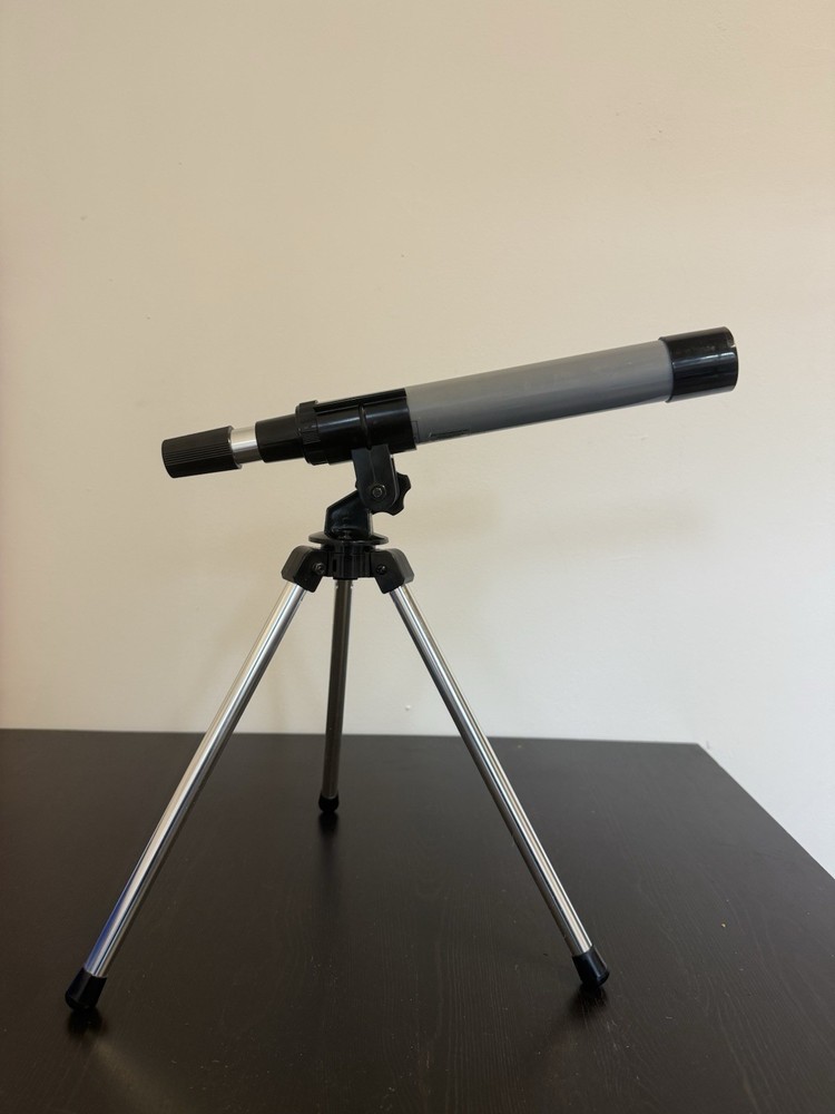 Smithsonian STEM 30x Telescope with Aluminum Tabletop