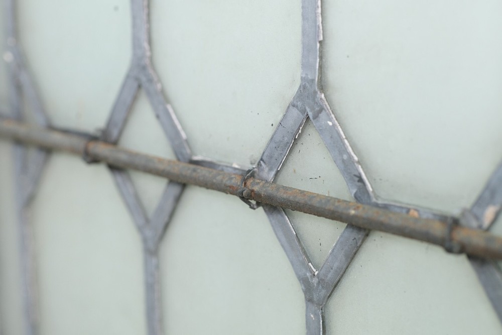 Antique Frosted Diamond Leaded Pine Frame Window