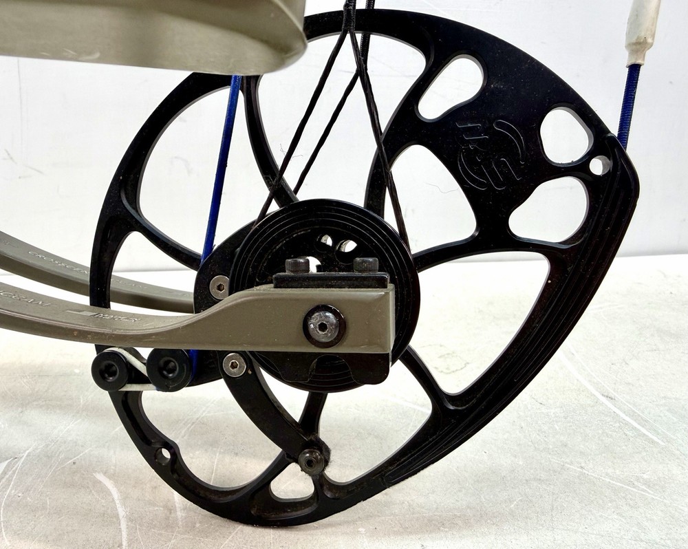 Matthews VXR Compound Bow