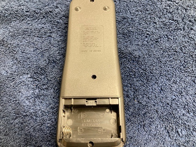 SUM-3 AA IECR6,1.5V Universal Remote Control