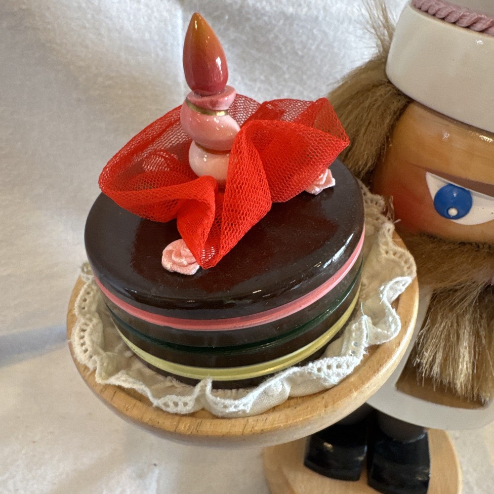 Original Steinbache Nutcracker Volksknuts Germany Hand Painted Chef Baker