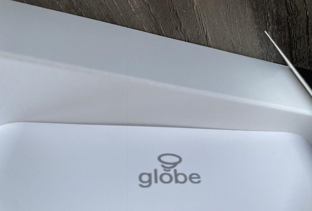 Globe Smart Plug~White~NEW