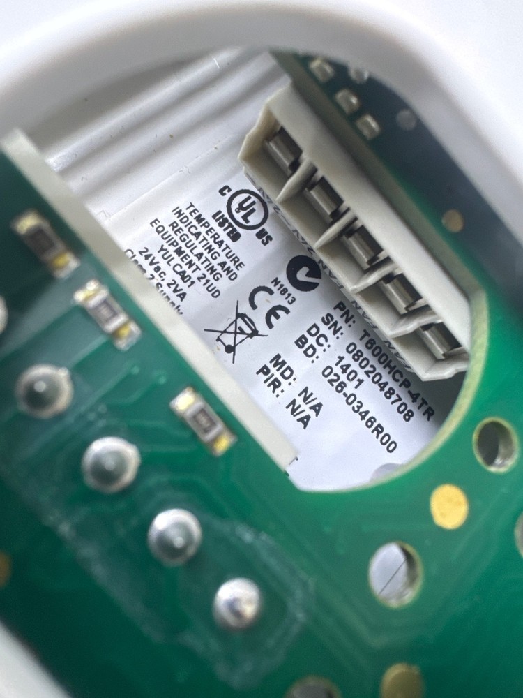 JOHNSON CONTROLS T600HCP-4TR THERMOSTAT CONTROLLERS