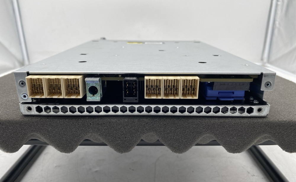NetApp FAS2240 111-01287+B3 / 111-00846+D2 NAS Server Controller