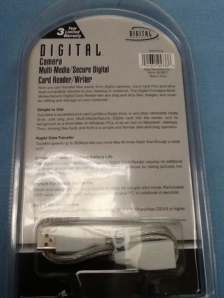 Sakar CR-35 Digital Concepts Digital Camera Multi-Media /SD Card Reader/Writer