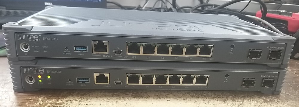 (X2) Juniper Networks SRX300 Services Gateway