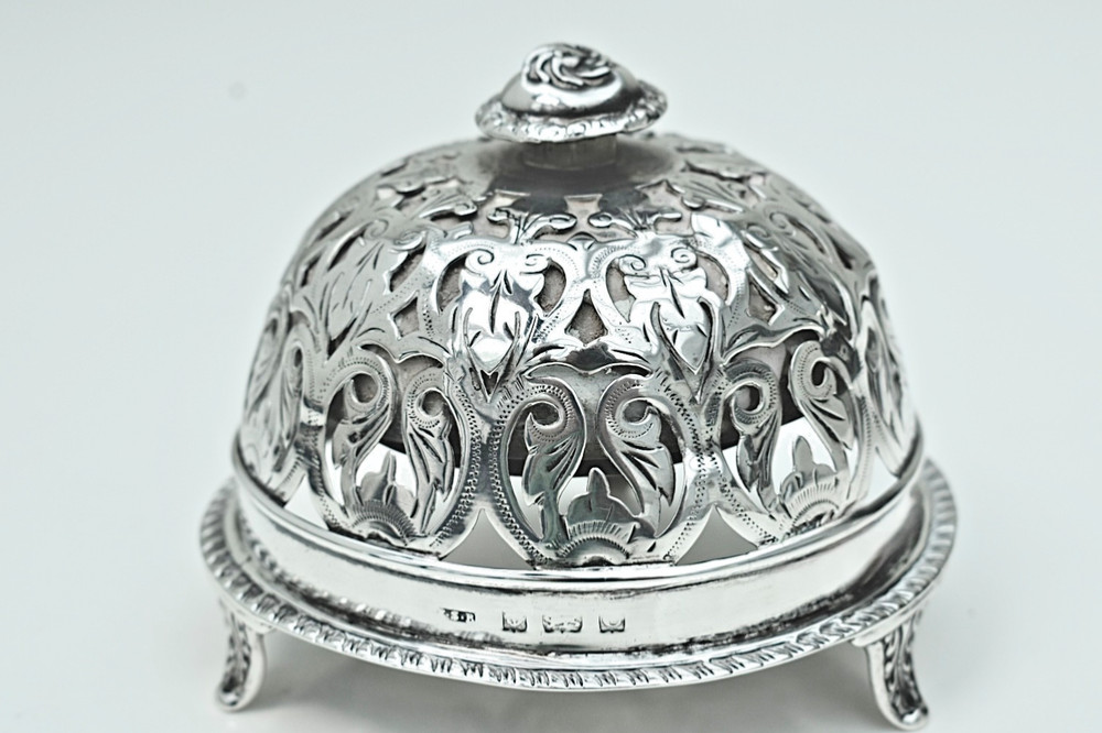 Edwardian Sterling Silver Front Desk Calling Bell. E.S Barnsley Birmingham 1902