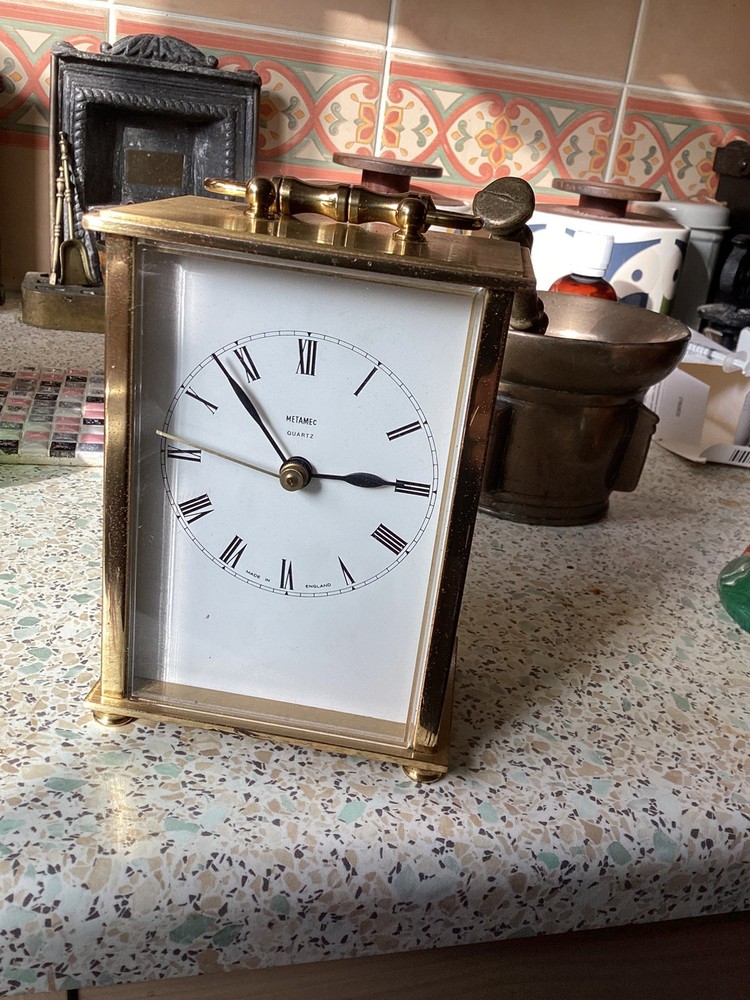 Vintage  Quartz clock. Heavy Quilty, GWO