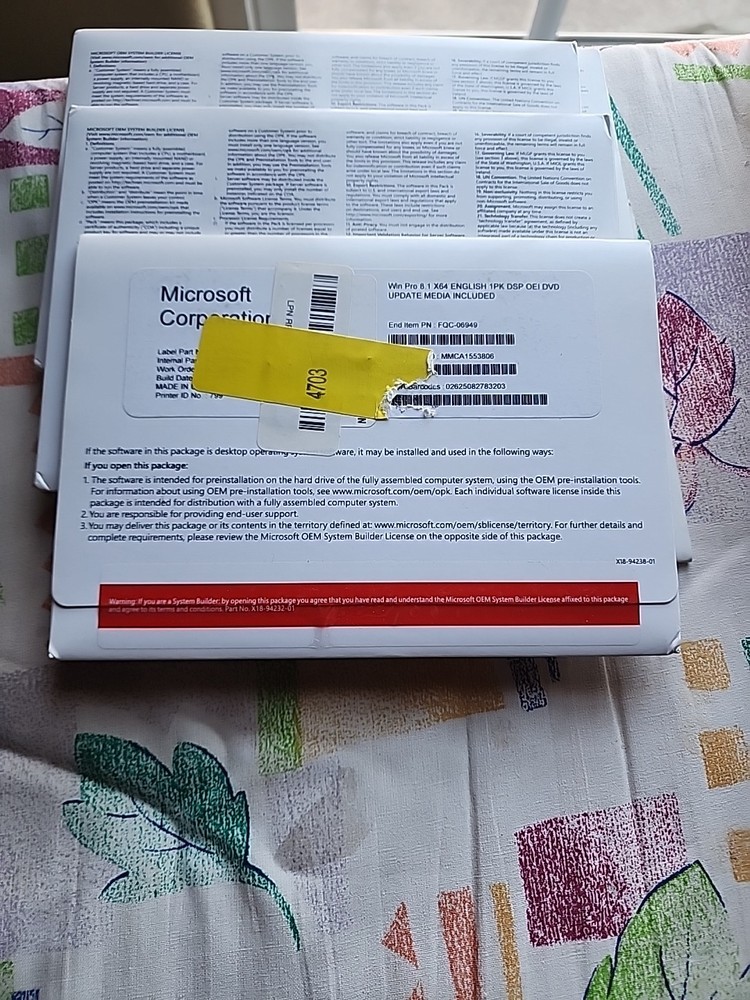 Microsoft Windows 8.1 64 Bit Update Media Included