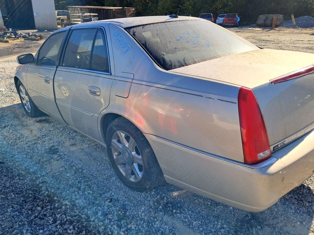 DTS 2007 Glove Box 4830433