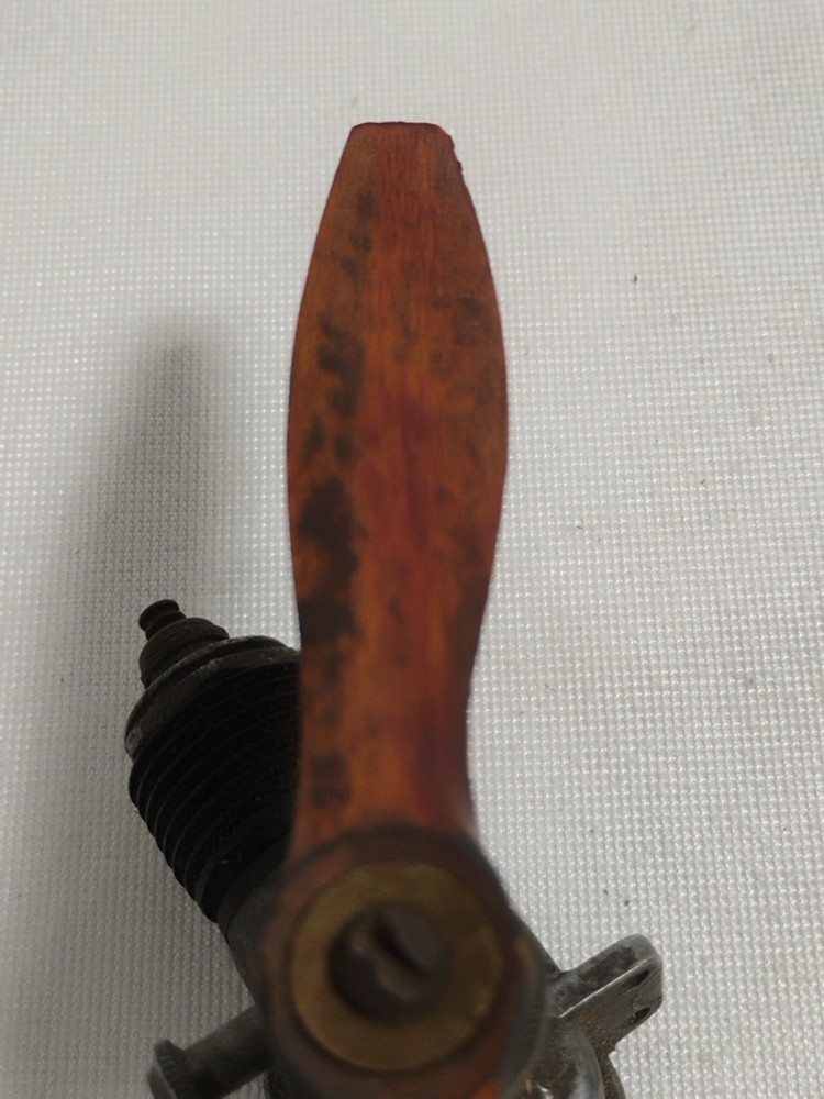 Vintage OK Cub .049? model Airplane Engine