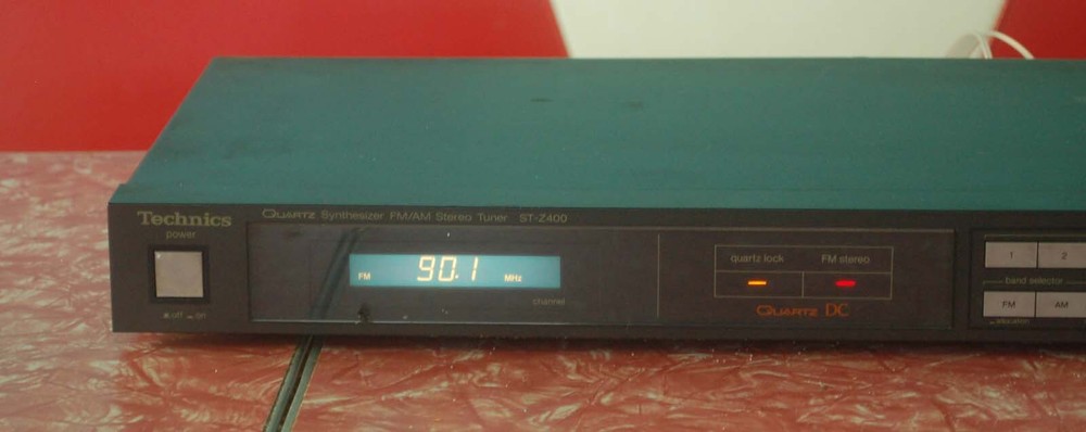 Technics ST-Z400 Quartz Synthesizer Tuner
