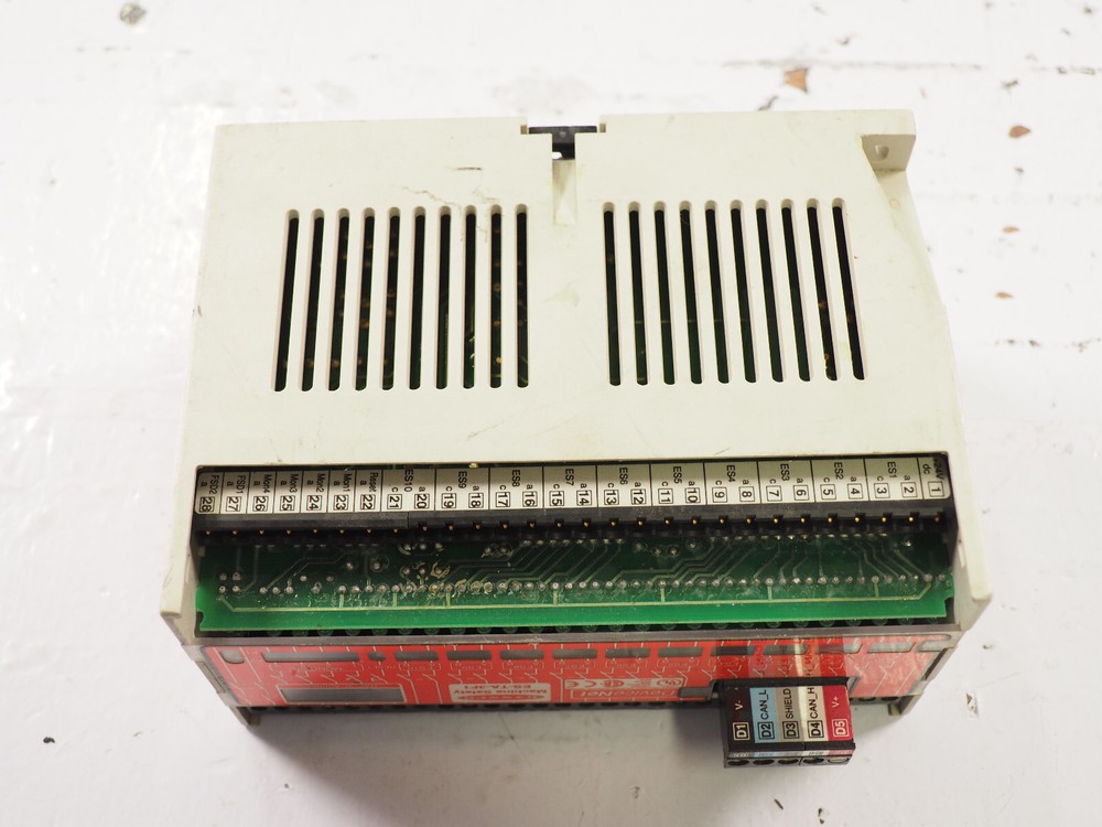 BANNER ES-TA-3F1 DeviceNet MACHINE SAFETY RELAY SWITCH MODULE