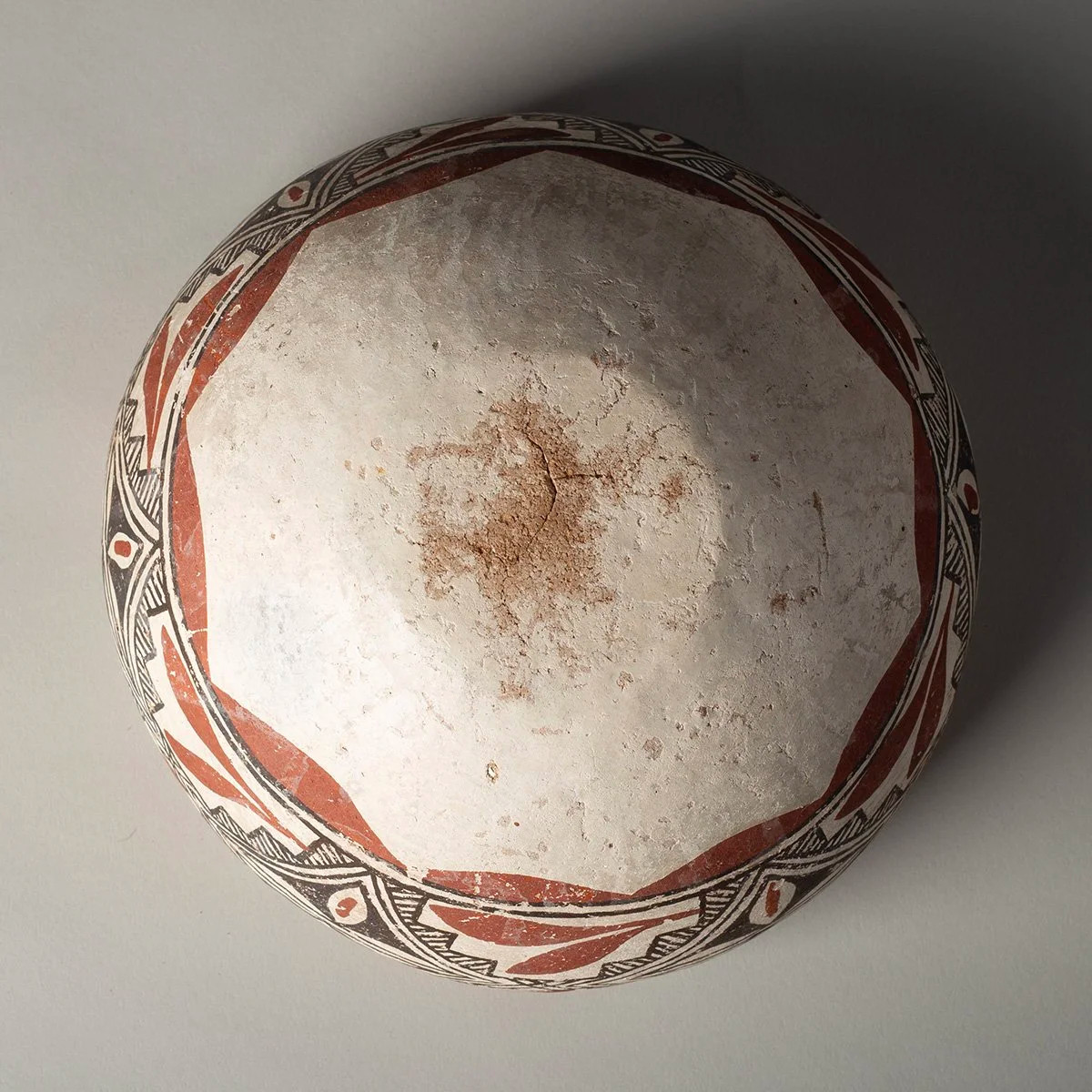 1910 FINELY DECORATED ISLETA BOWL