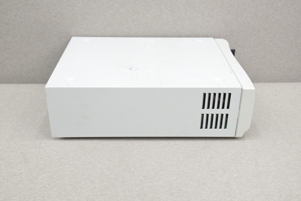 Stryker ENDOSCOPY X8000 Light Source REF 220-200-000