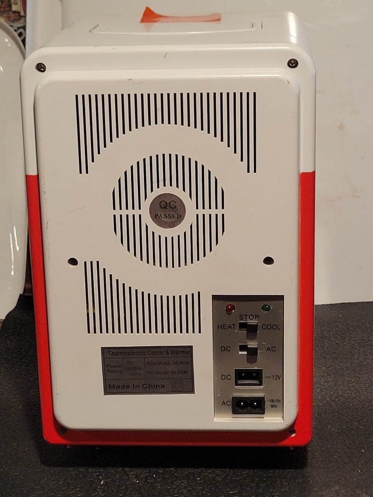 Frigidaire & Thermoelectric Refreshing Ice Cold Drinks Mini-Refrigerator's (2)