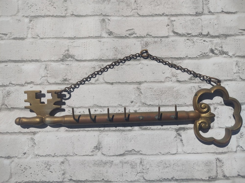 11" Solid Brass Skeleton Key Shape Holder Rack 6 Hook Hanging on chain