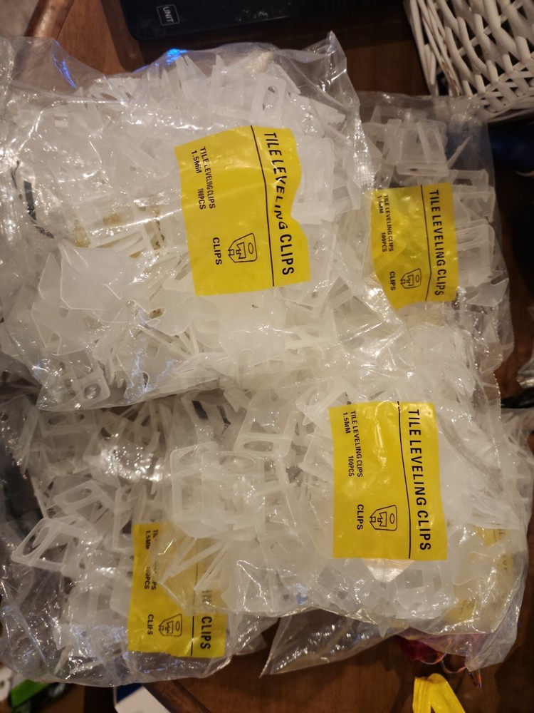 1.5 MM Tile Leveling Clips 600 PCS total Tile Leveling Spacers