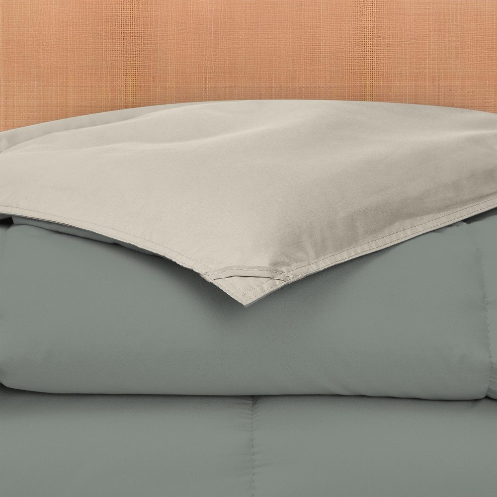 Modern Threads Down Alternative Reversible Comforter Sage Green/Cream King