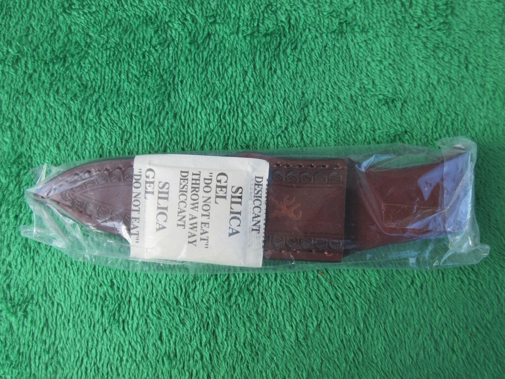 Browning Escalade Drop PT Bone Model 3220131 Fixed Blade Knife Sheath Box