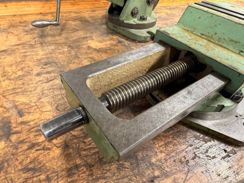 Machine Vice 150 Mm With Rotary Plate